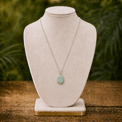 Collana con pietra naturale